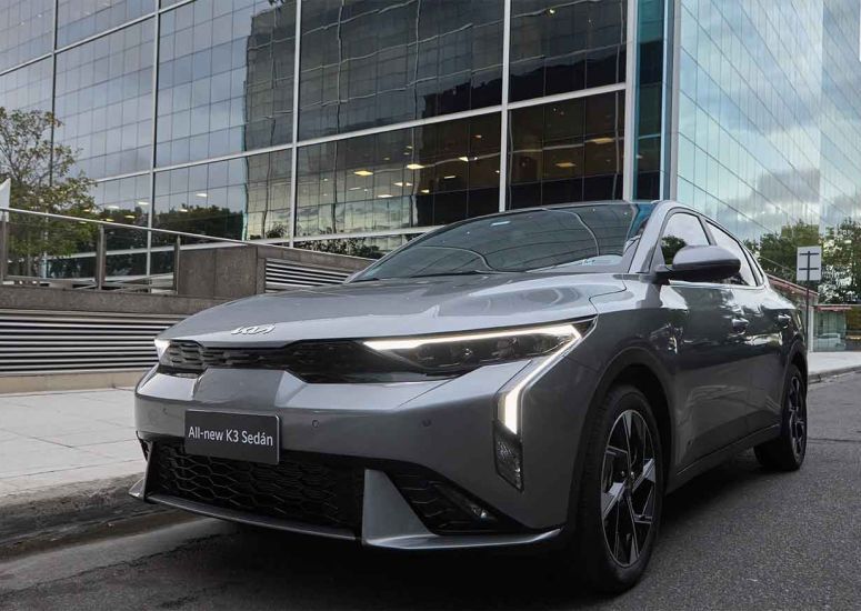 Kia K3 sedan